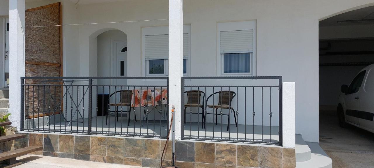 Apartments Dana Omiš Екстериор снимка