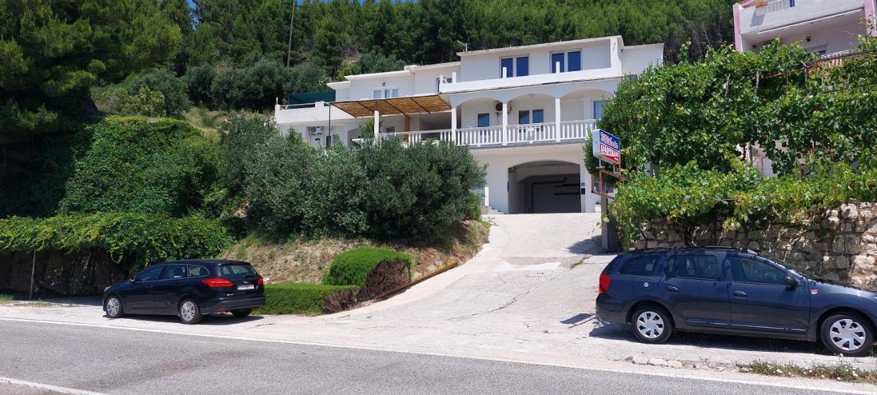 Apartments Dana Omiš Екстериор снимка